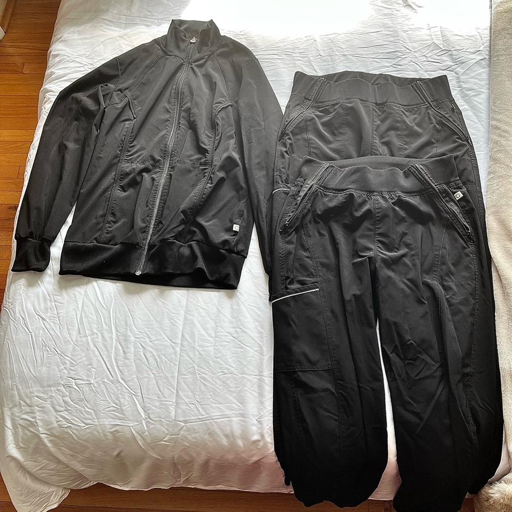 Infinity Scrubs: Jacket and 2 Pants, all medium and black